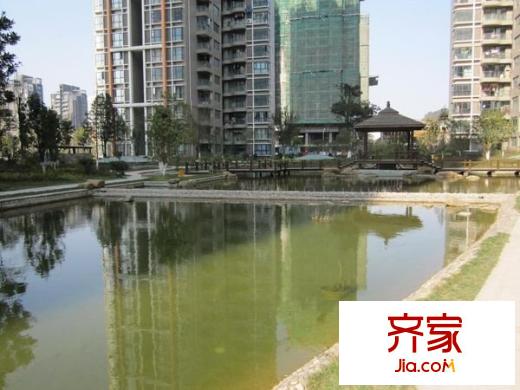 世紀(jì)城龍瑞苑外景圖 