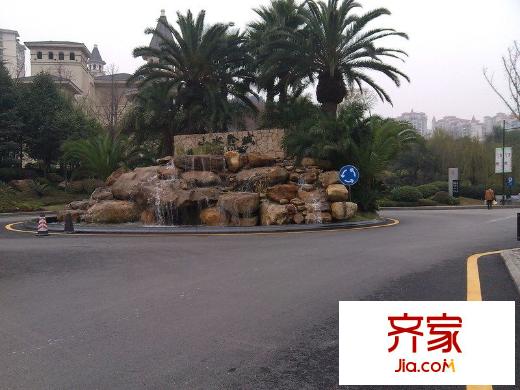 山水黔城外景圖 
