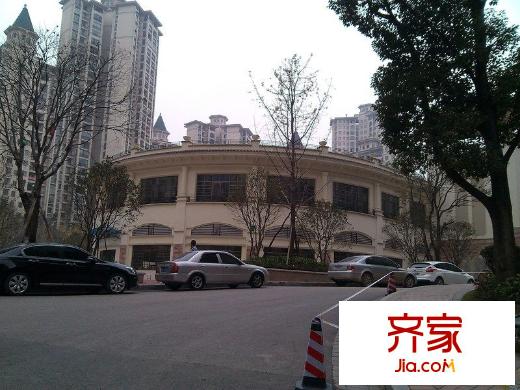 山水黔城外景圖 