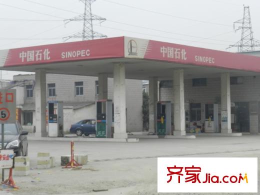 鉑領(lǐng)公館配套圖加油站