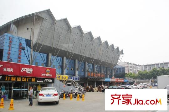 世紀(jì)康城周邊配套江都體育館