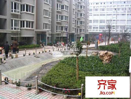 潤(rùn)揚(yáng)廣場(chǎng)