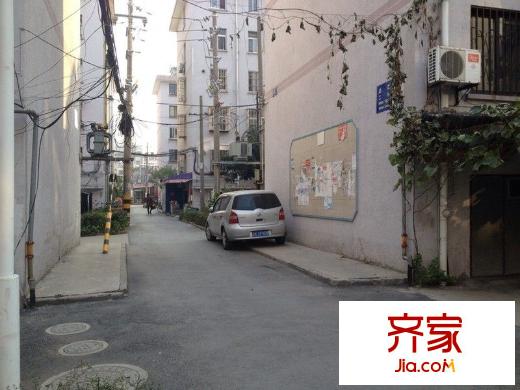念四二村外景圖 