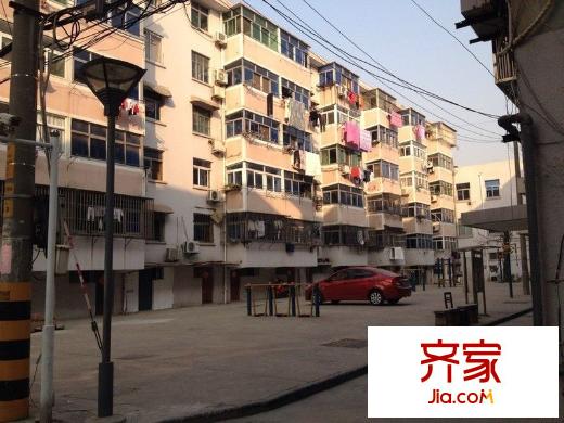 念四二村外景圖 