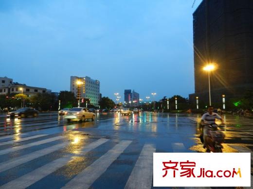潤和御景城周邊配套商業(yè)街