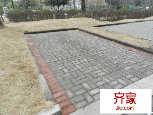 慶松清華園泊車(chē)位2013-2-6
