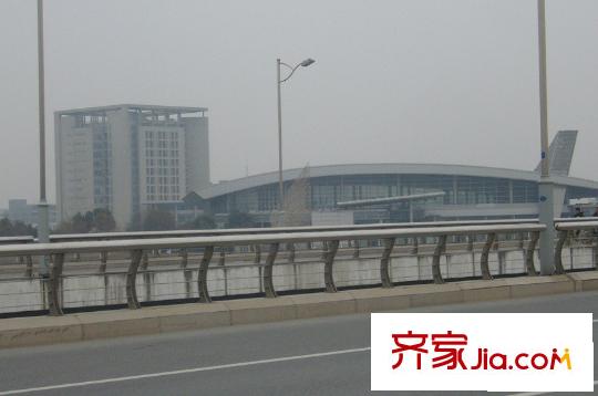 幸福魔方周邊配套西南500米明月湖橋