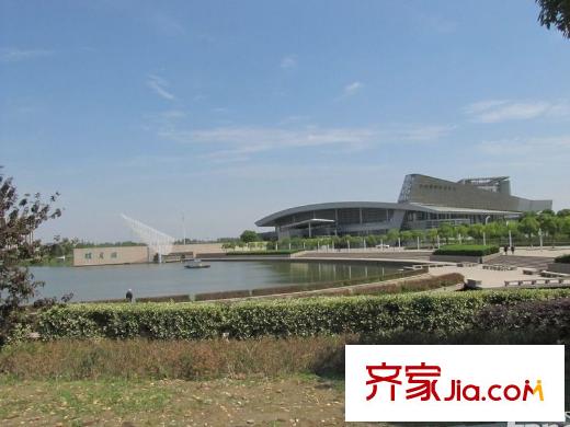水岸泓庭周邊配套國展中心