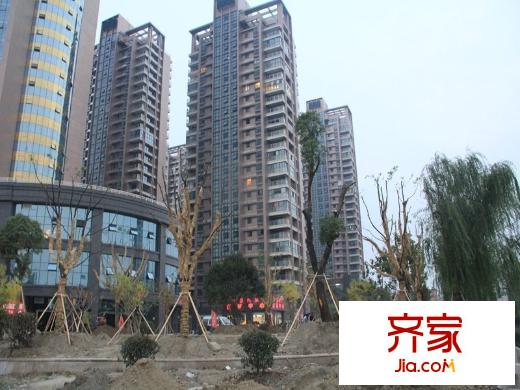 財(cái)富廣場(chǎng)2013-12-13