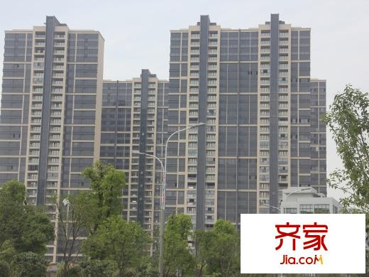 天寶物華家園小區(qū)南側(cè)遠(yuǎn)觀（2014-05-15）