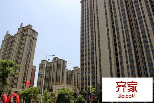 儀征帝景藍(lán)灣北面高層（2015-05-20）