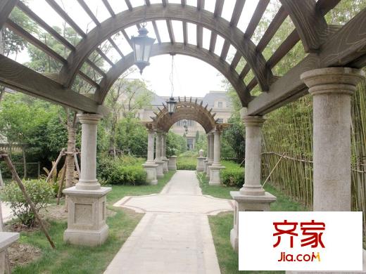 橡樹灣小區(qū)中央景觀（2014-06-20）