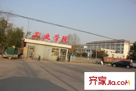 星河藍(lán)灣周邊配套揚(yáng)州工業(yè)技術(shù)學(xué)院