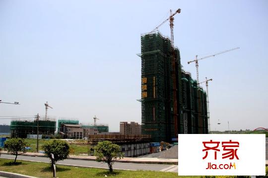 儀征碧桂園小區(qū)東北角遠(yuǎn)觀全景圖（2015-05-20）