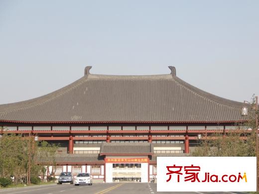 朗悅?cè)A府周邊配套鑒真圖書館