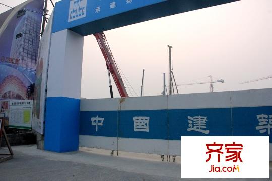 揚(yáng)州萬達(dá)廣場東門工地入口（2015-12-15）