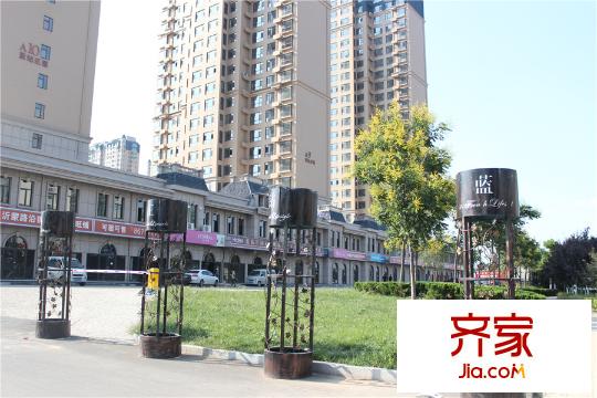 藍(lán)鉆莊園小區(qū)外部（2015-09-07）