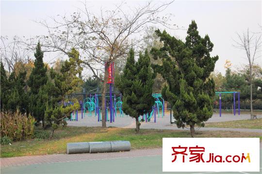 天泰華府周邊健身廣場