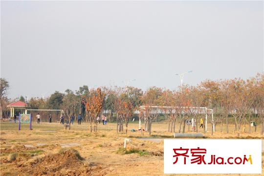 天泰華府周邊健身廣場