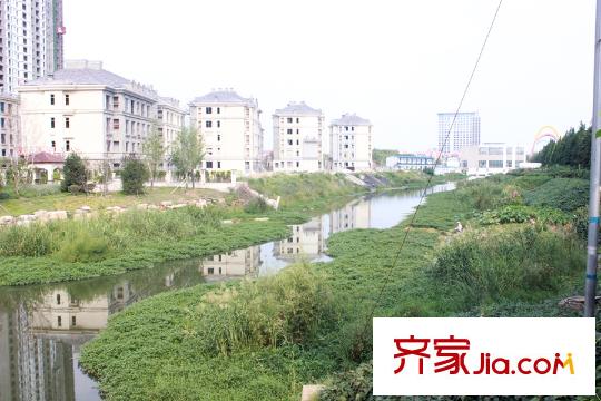 浮來(lái)春公館人工河