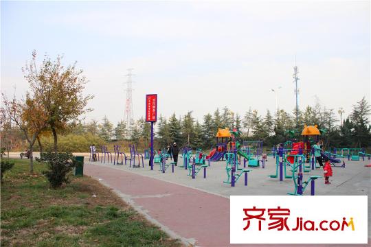 天泰華府周邊健身廣場