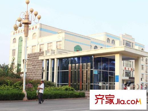 東華都市陽(yáng)光皇山小學(xué)