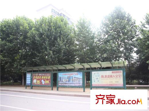 愛琴海附近公交站牌