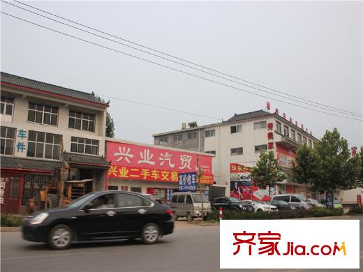 金達(dá)華府周邊商業(yè)