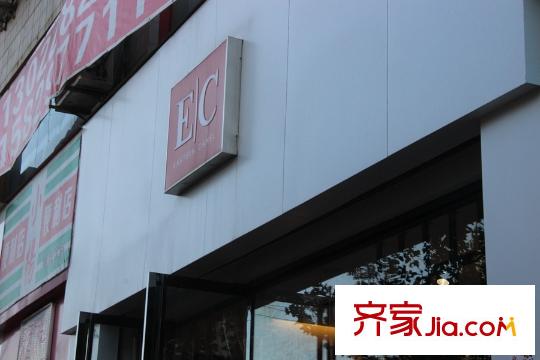 感恩時(shí)代廣場(chǎng)周邊配套-服裝店