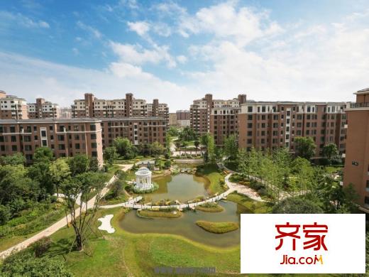 倚能維蘭德小鎮(zhèn)小區(qū)實(shí)景（2014.9.1)