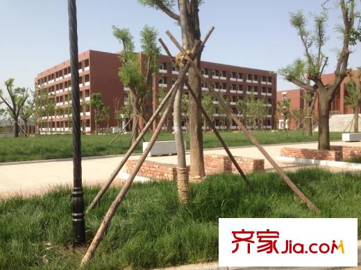 佳蓮學(xué)院里清華附中