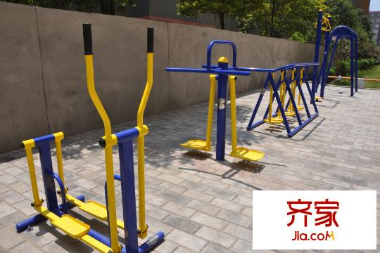 紫境城小區(qū)運動器材（2015.7.7）