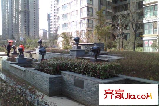 天正銀河灣小區(qū)內(nèi)部實景圖（攝于2015年3月8日)