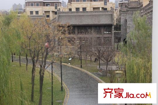 曲江玫瑰園周邊配套－曲江池