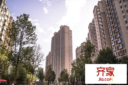 華清學府城小區(qū)內(nèi)部（2015-12-3）