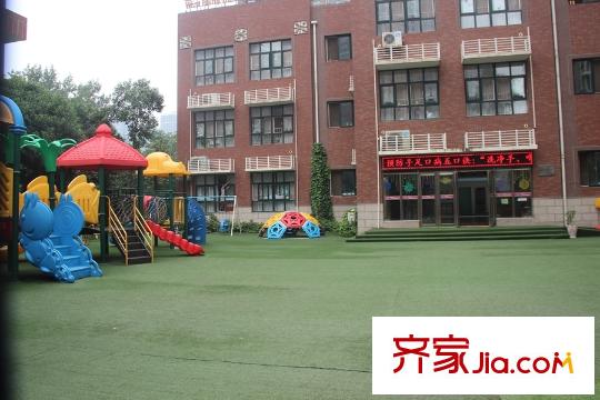 西岸國際花園項(xiàng)目自帶幼兒園（2015.9.17）