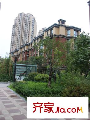 濱河陽光小區(qū)內(nèi)綠化配套