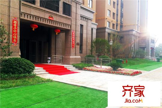 融創(chuàng)天朗瓏府小區(qū)園林
