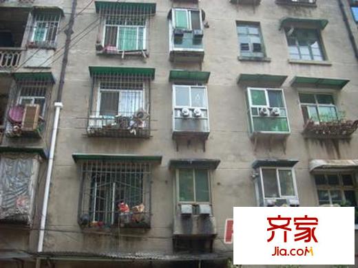 省建三公司家屬院外景圖 