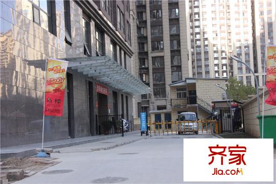 新棟小區(qū)入口（2015-12-3）