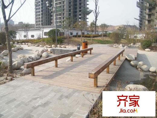天正?河邊小墅小區(qū)內(nèi)部實景（2013-3-21）