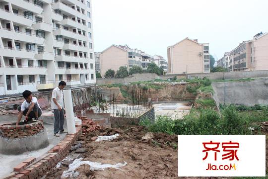 上東國(guó)際公館最新工程進(jìn)度（2015-8-1）