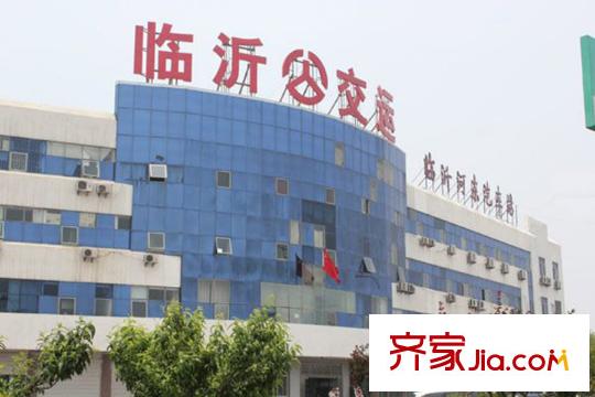 上東國際公館河?xùn)|汽車站