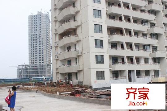 上東國(guó)際公館最新工程進(jìn)度（2015-8-1）