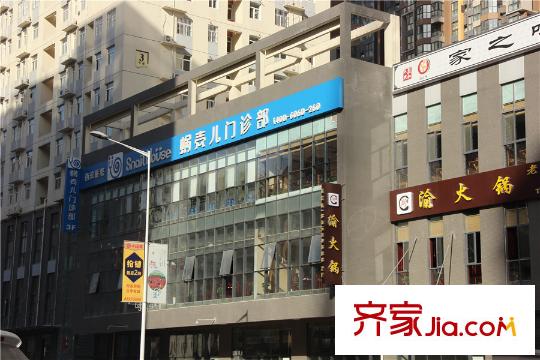 晶鑫華庭周邊配套--商店