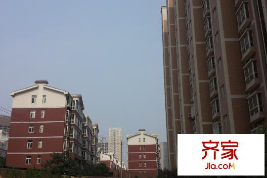 公園新世紀(jì)小區(qū)內(nèi)部實(shí)景（2015.7.9）