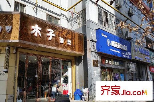 巴黎大廈周邊商業(yè)