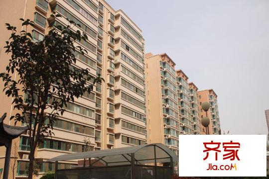 尚東國際城小區(qū)內(nèi)部實(shí)景（2015-12-3）