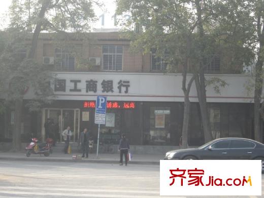 風(fēng)尚馨筑周邊配套：銀行