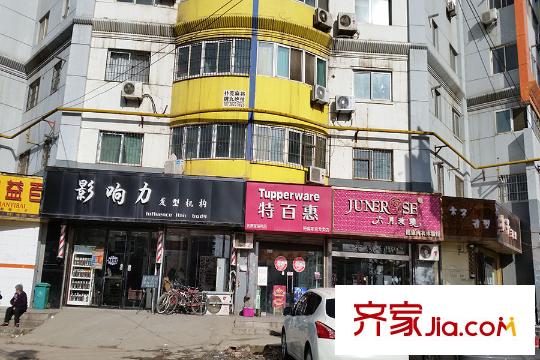 巴黎大廈周邊商業(yè)